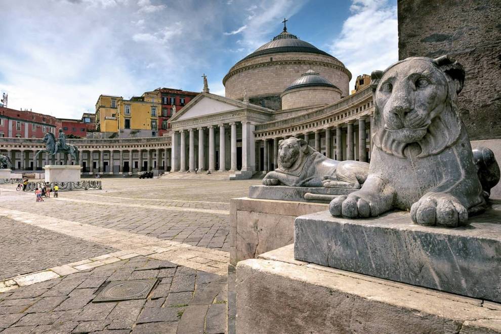 Parcheggio Nei Pressi Di Piazza Plebiscito