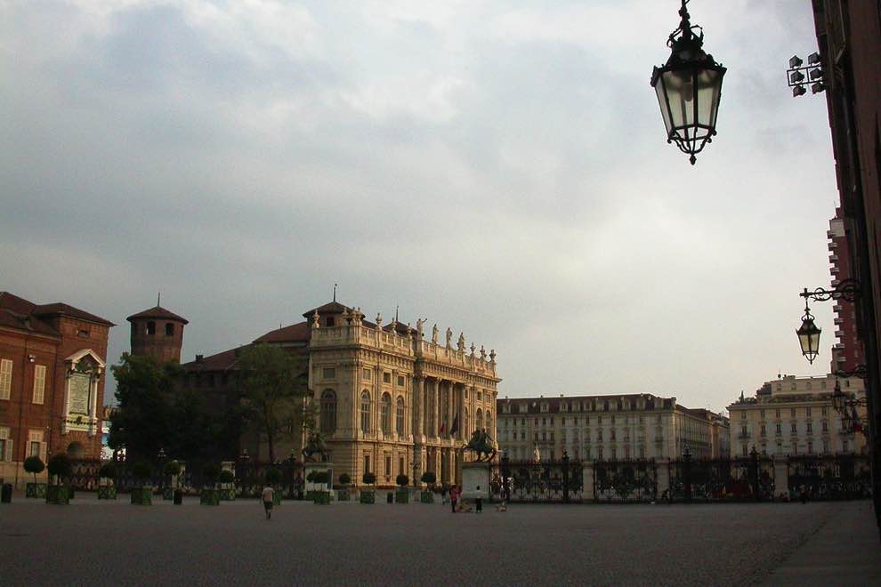 piazza castello torino to