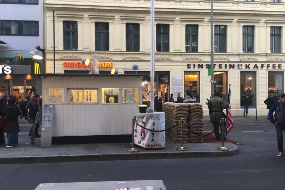 checkpoint charlie 1961